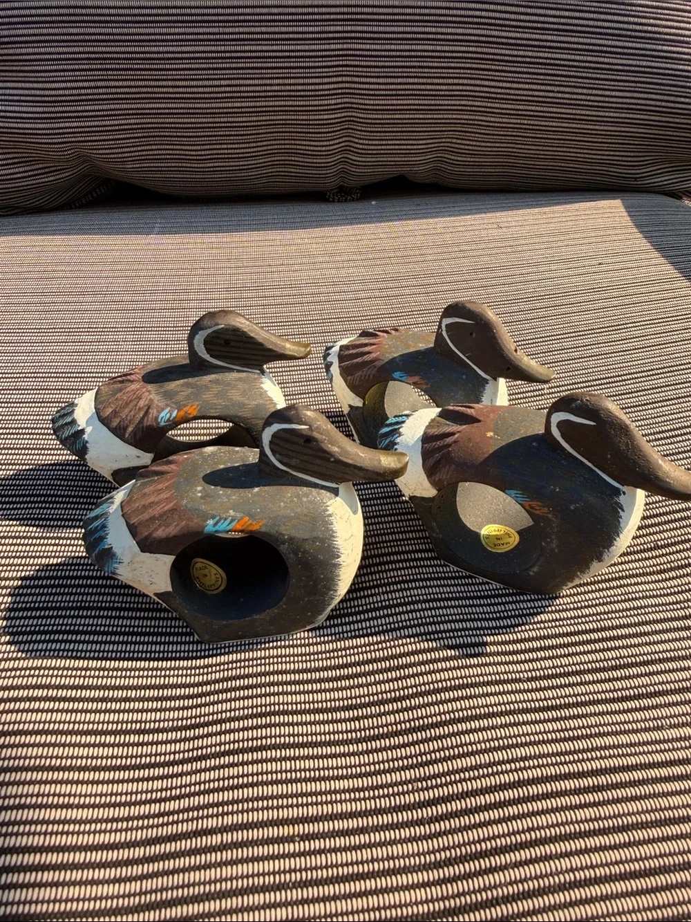 Hand-Painted Wooden Duck Napkin rings- Set of 4 Vintage